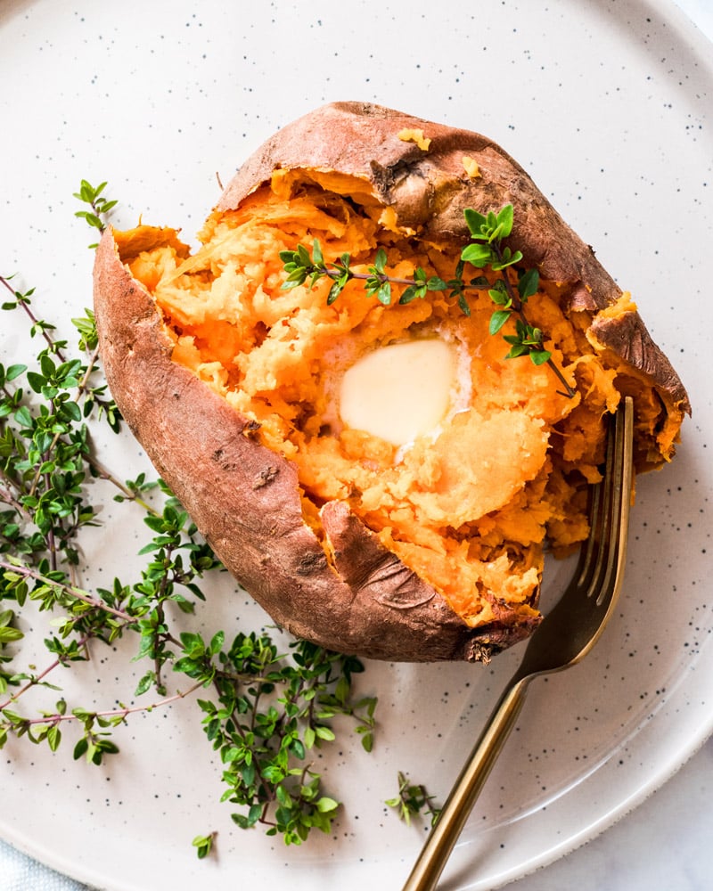 Smart Ways to Microwave Sweet Potatoes Efficiently in 2025